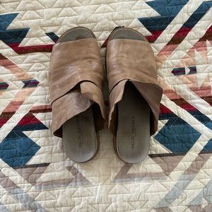 Kelsi Dagger Sandals